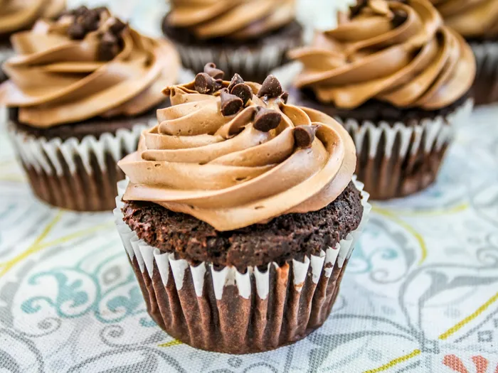 Cupcake de chocolate con crema